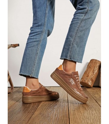 ZAPATILLAS YB0379