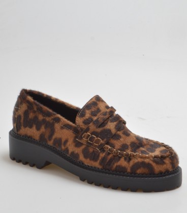 ZAPATOS GQ8-061