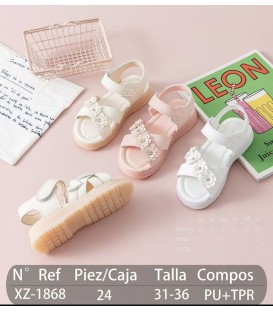 SANDALIA DE NIÑA XZ-1868