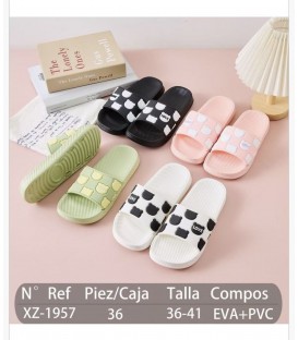 CHANCLAS DE PISINA XZ-1957