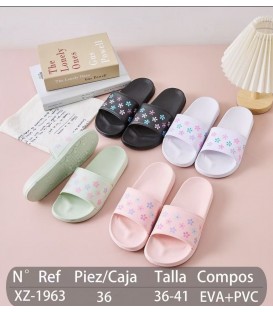 CHANCLAS DE PISINA XZ-1963
