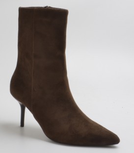BOTIN Y2562