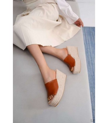 SANDALIA DE TACON BYJ9161 LB