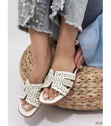 SANDALIA PLANA Q2584 BLM